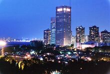 চিত্র:Mumbai night skyline.jpg