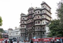 চিত্র:Rajwada Palace, Indore.jpg