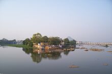 চিত্র:Bhavani-Kaveri-Sangamam.JPG