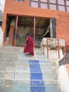 চিত্র:Diskit-gompa-3.jpg
