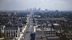 চিত্র:Detroit Skyline 1942d.jpg