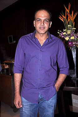 Ashutosh Gowariker at the launch of T P Aggarwal's trade magazine 'Blockbuster' 15.jpg