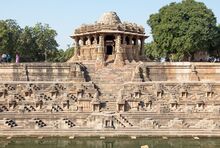 চিত্র:Sun Temple, Modhera 06.jpg