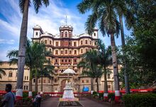 চিত্র:Indore Rajwada01.jpg