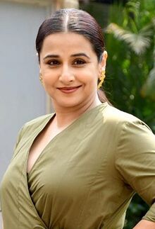 চিত্র:Vidya Balan promoting Jalsa.jpg